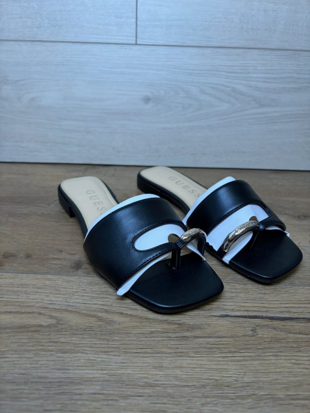 Guess Tablita Black Backless Pointed Toe Loafer Mules Size 8M